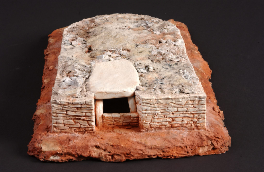 Essai de reconstitution d’un dolmen de fin du Néolithique