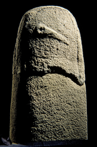 Statue-menhir de Tauriac 2 - Cénomes